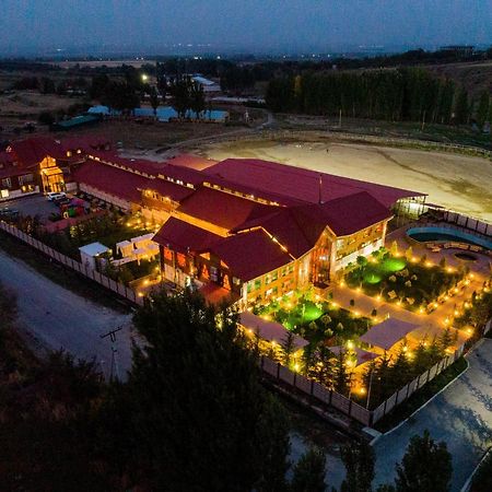 Hyde Park Hotel Kek-Dzhar Eksteriør billede